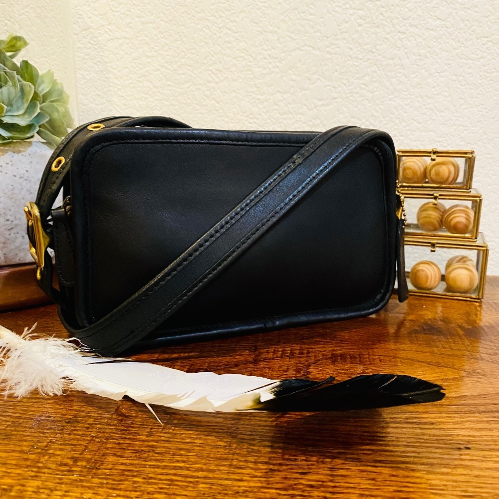 Vintage Coach Legacy "Swingpack" East West Black Leather Crossbody Bag - 9167